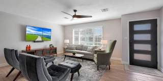 8426 E PLAZA Avenue Gallery 4