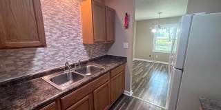 5523 Livingston ~ University Estate Gallery 4