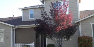 7036 N Lantern Gallery 1