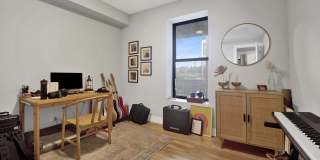 3802 West Altgeld Street Gallery 12