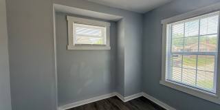 New Listing!!-Charming 2 Bedroom | 1 Bathroom Home with Spacious Backyard Gallery 4