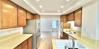 AVAILABLE NOW: BIG College Area Townhome 4bd/2.5ba HUGE garage, AC, pool, W/D Gallery 15