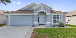 4 Bedroom home located in Riverview Gallery 1
