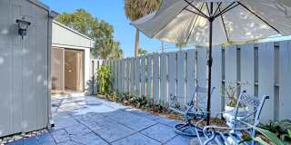 241 NW 15th Street Gallery 32