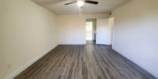 Country Club Towers Gallery 20