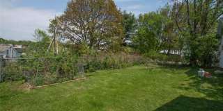 4-Bed Farmhouse Minutes from UVM Campus (30 Chase St) Gallery 23
