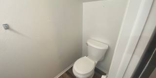 Nice 3 bedroom townhome in Aurora Gallery 13