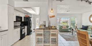 102 SE 40th Street Gallery 35