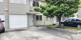 Great 3 Bd 2.5 Bath Townhome Great 3 Bd 2.5 Bath Townhome Gallery 1