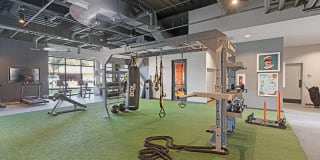 Student Housing - Yugo Urbana Illinois Gallery 18