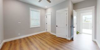One Private Bedroom/Bath in Spacious 5BR/5BA Townhome Near UTK Gallery 8