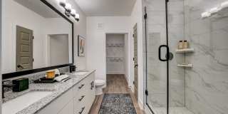 The Parian Luxury Apartments Gallery 27