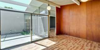 Wonderful Atrium Eichler in the Heart of Greenmeadow Gallery 10