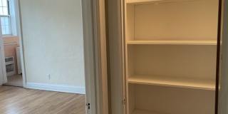 New King Edward Gallery 747