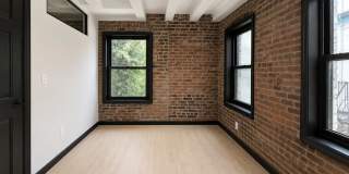 561 Hudson Street Gallery 6