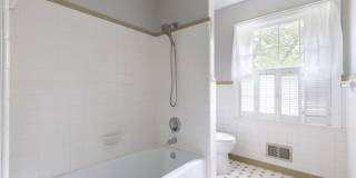 Room in 5 Bedroom House at 4600 Joyner Pl Gallery 20