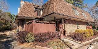 Room in 3 Bedroom Home at Finley Forest Dr Gallery 1