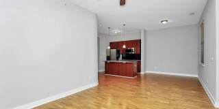 Uptown Living! Uptown Living! Gallery 21