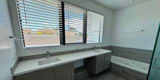 722 NE 15TH AVE #APARTMENT 2 FORT LAUDERDALE, FL 33304 Gallery 26