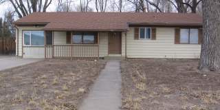 ONE LEVEL LIVING RANCHER WITH FENCED YARD Gallery 1