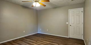 3 Bedroom | 2 Bathroom | 2 Car Garage | Fenced backyard | Nixa MO! | Nixa Schools! Gallery 38