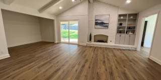 STUNNING REMODEL IN SPRING LAKE ESTATES Gallery 4