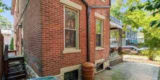 22 E Frankfort Street Gallery 29