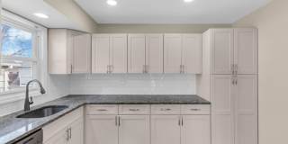 404 9th Avenue unit: Upper Gallery 8