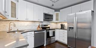3150 N Sheridan Gallery 4