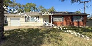 4 Bedroom 2.5 Bath Ranch home now available in Olathe! Gallery 1
