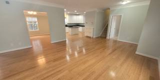 Stunning 4 Bedroom, 2.5 Bath Home Just 3 Blocks to Chesapeake Bay Gallery 14