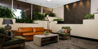 Tan Plaza Continental Gallery 15