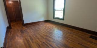 300 SW Broadmoor Avenue Gallery 7