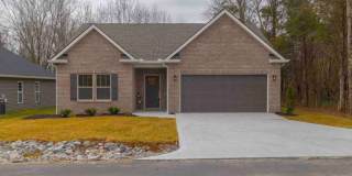 Loudon 37774 - Charming 2 bedroom, 2 bath home with a 2-car garage - Contact Susan Niedergeses (865) 302-4722 Gallery 1
