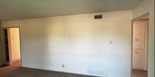 Beautiful 2-bed, 1 bath Home Gallery 5