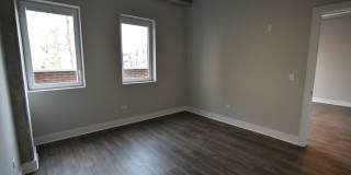 3833 N Broadway Gallery 266