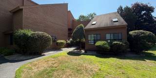 Large Townhouse Condo available for Rent! |Haverhill Gallery 1