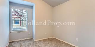 Charming 3-Bedroom Home in Prime Hillsboro Location! Gallery 11