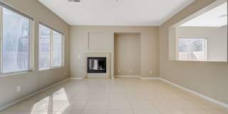 4 Bedroom Home in Silverstone Ranch Gallery 29