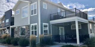 Four Bedroom Townhome with 2-car Garage Available for Rent in Longmont Gallery 1