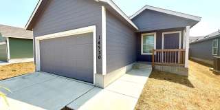 Spacious 4-Bedroom Home with Stainless Steel Appliances & Modern Comforts! Gallery 1