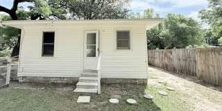 Charming 2-Bedroom Home Gallery 11