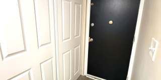 Downstairs 2BR/1BA Riverside Duplex Apartment Gallery 14