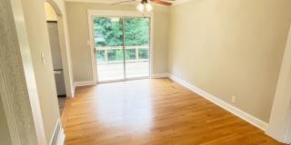 Prime Brentwood area 3 bedroom home! Gallery 7