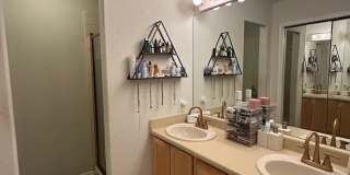 1347 East Parkway Drive - 1 Gallery 15