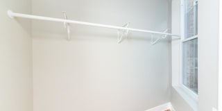 3547 N Sheffield Gallery 4