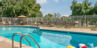 Royal Oaks Gallery 14