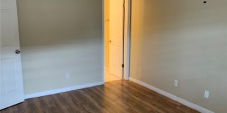233 RED MAPLE PLACE Gallery 2