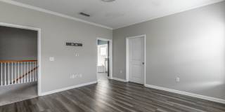 6105 Regency Court Gallery 21