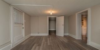 $650- Updated 2 bed/1 bath apartment near Medical Center, with brand-new appliances! Gallery 8
